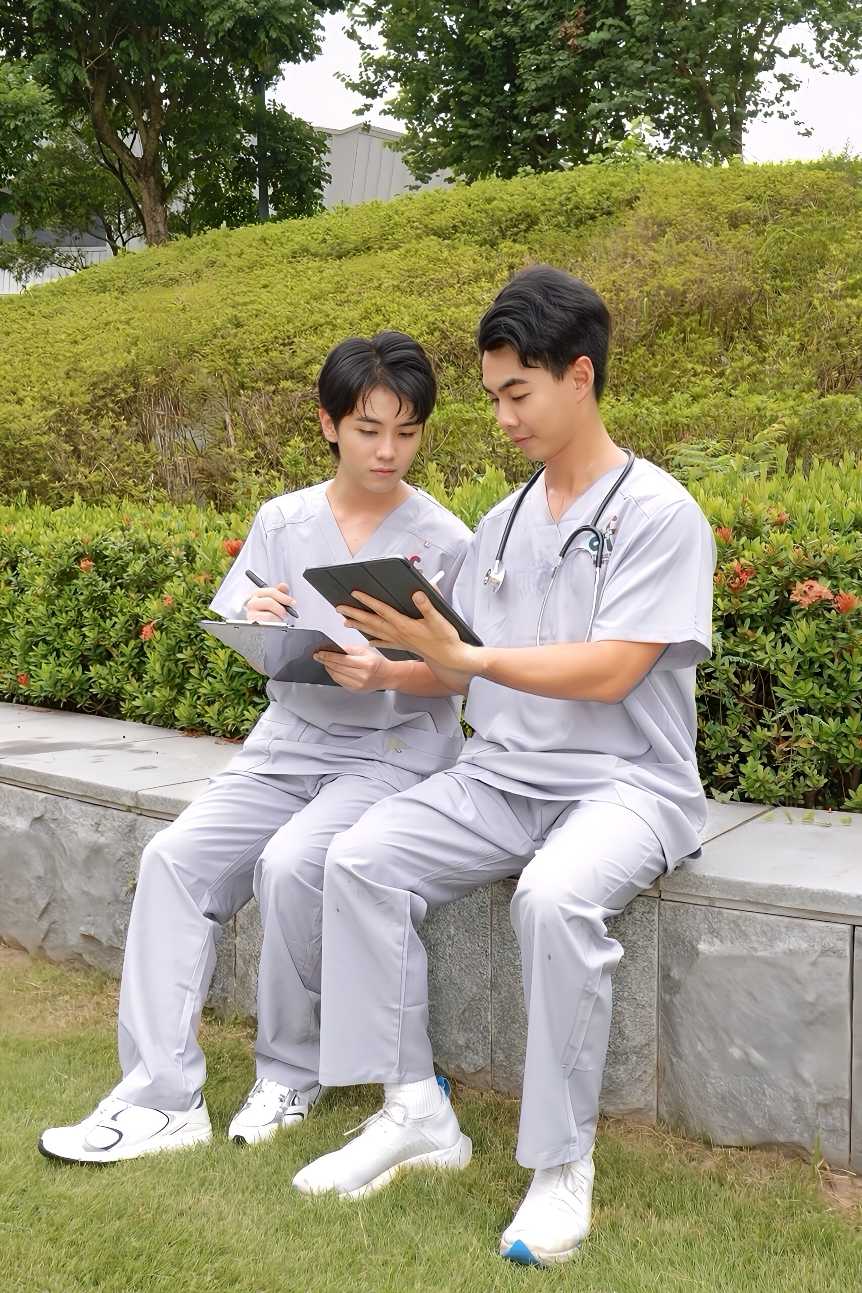 Customized medical care services - Professional medical team provides personalized medical care solutions